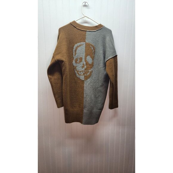 Two-Tone Brown & Gray Skull Graphic Cardigan Sweater Button Front Long Sleeve Ov - Picture 4 of 14